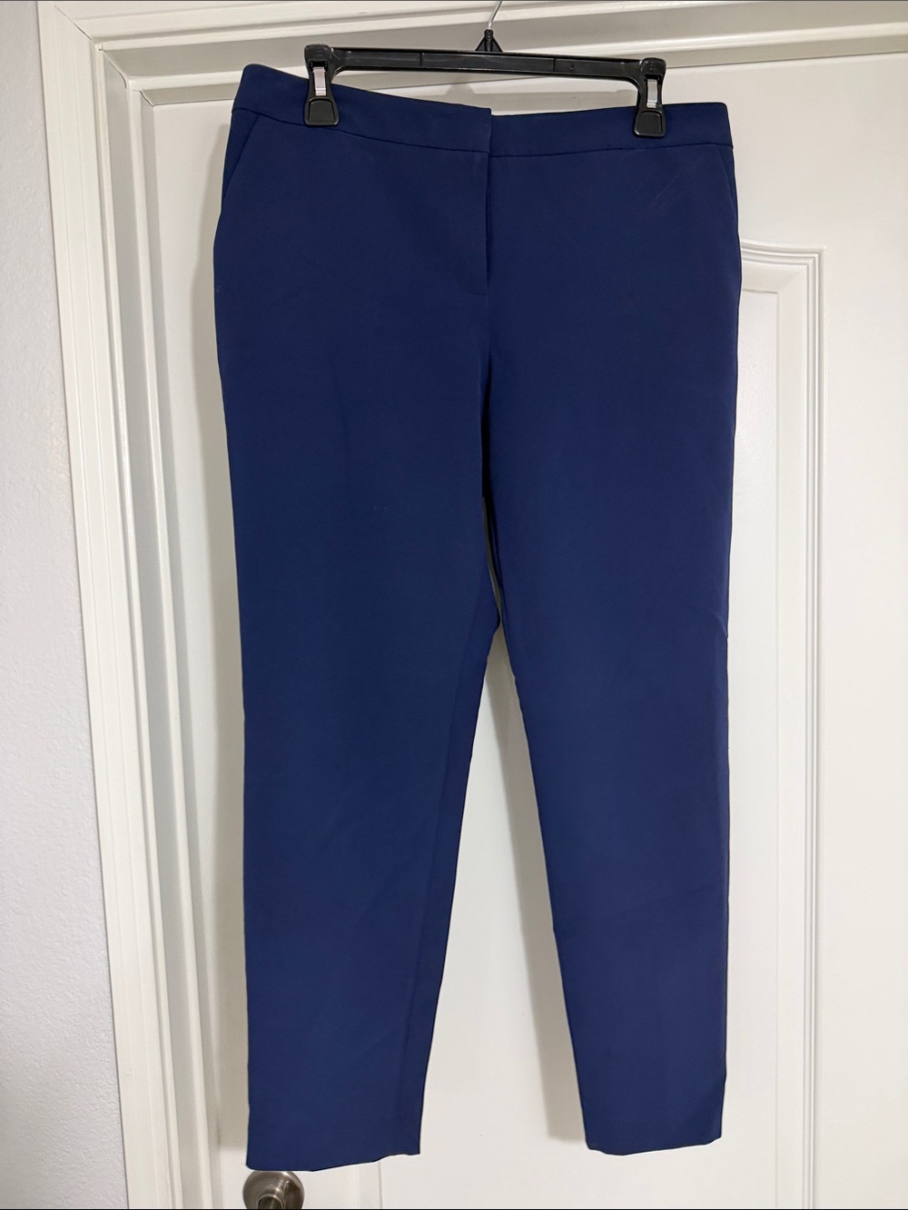 Halogen women’s tailor fit pants size 10 BLUE used clean